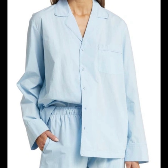 🌊 SKIMS Poplin Gender-Inclusive Button-Up Pajama TOP | Light Blue (Size M) - Picture 1 of 7